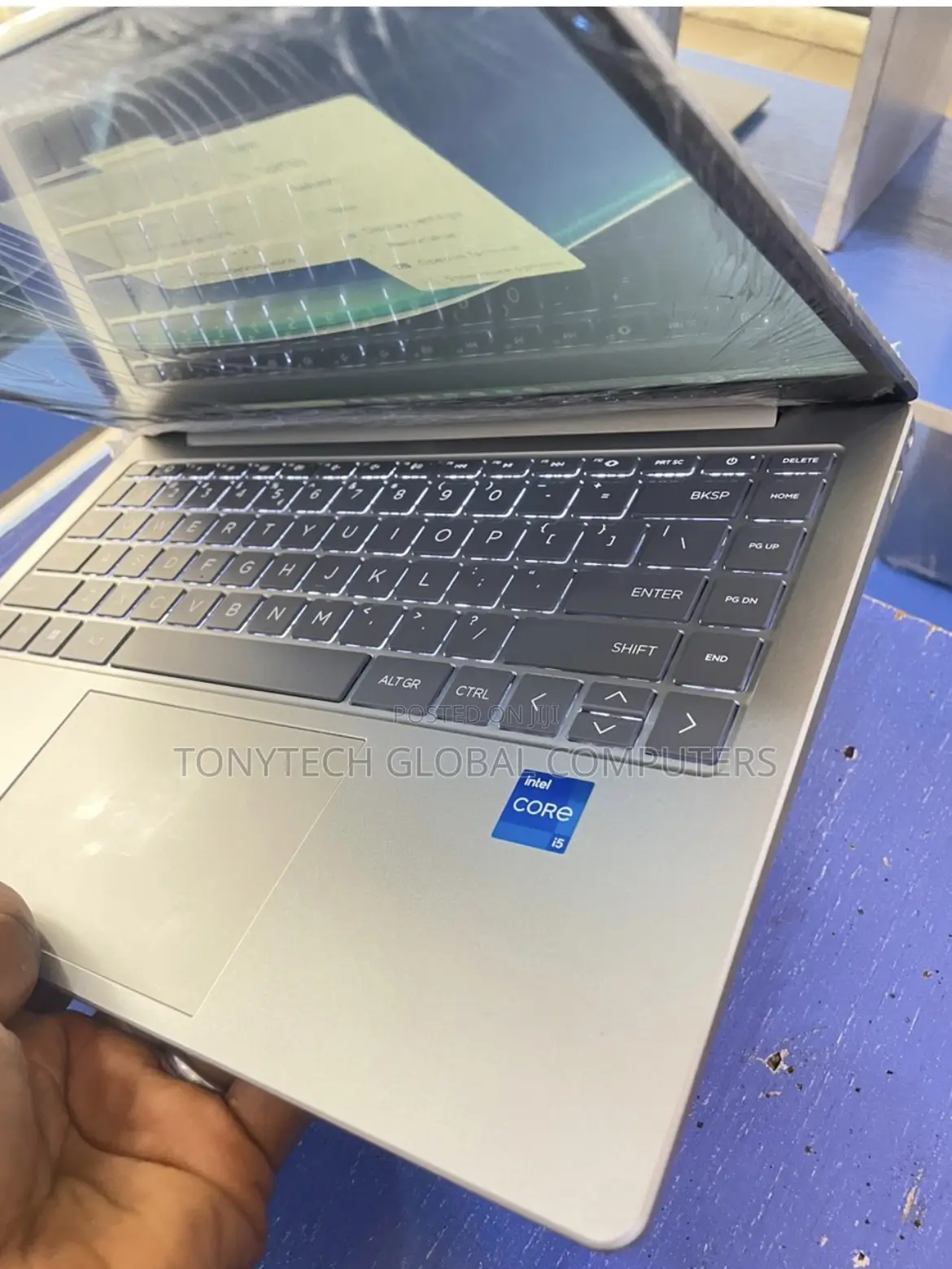 Laptop HP 14-ep0063 16GB Intel Core i5 SSD 512GB