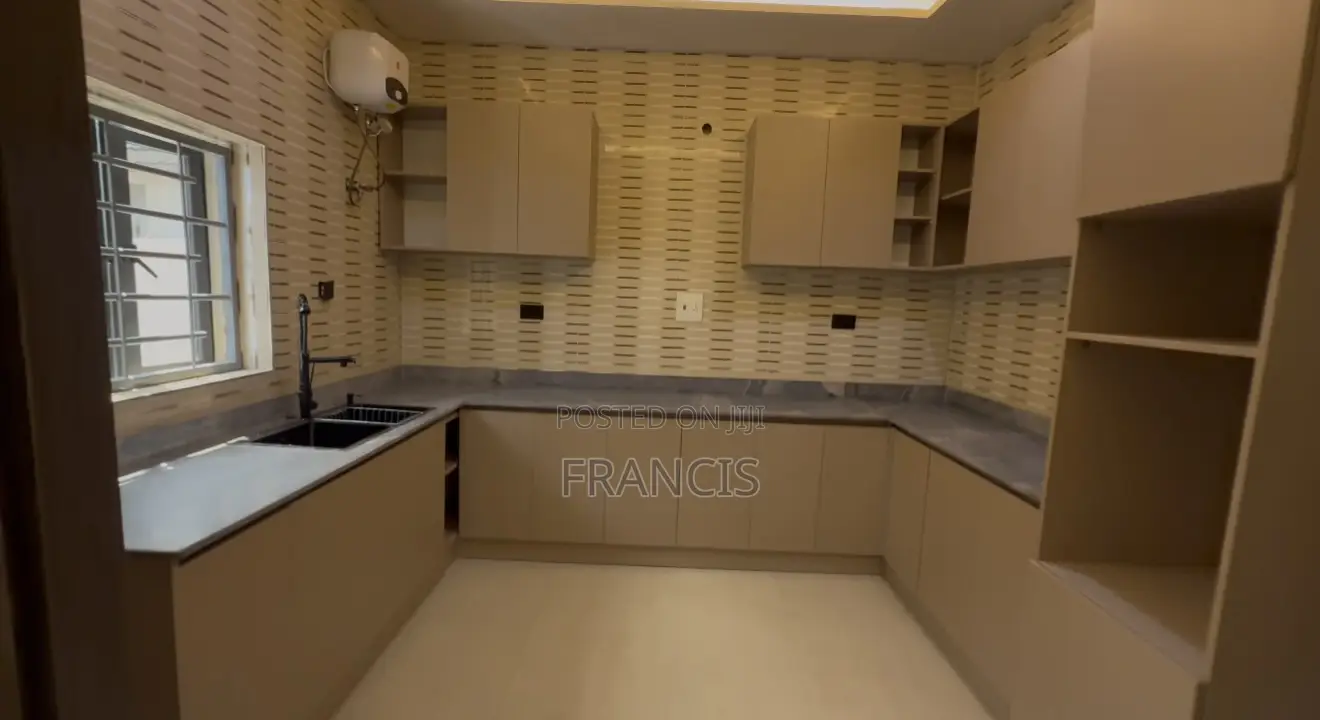 Furnished 3bdrm Bungalow in Efab Verizon, Karsana for sale