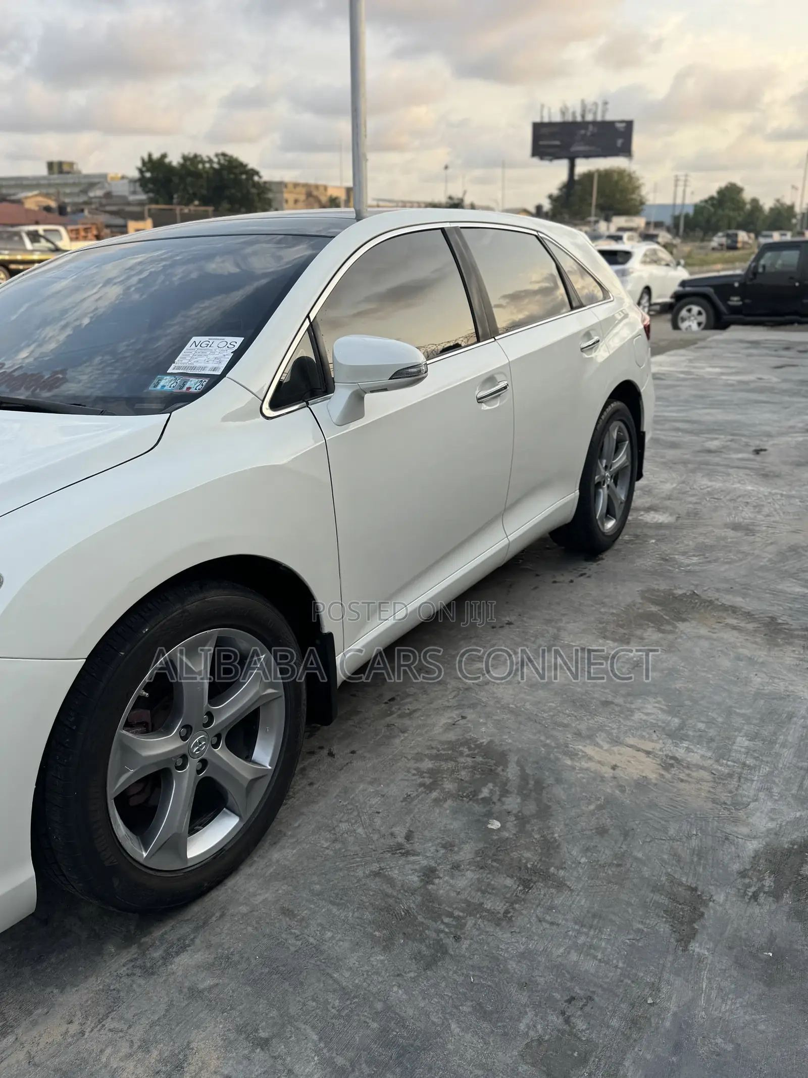 Toyota Venza Limited AWD V6 2013 White