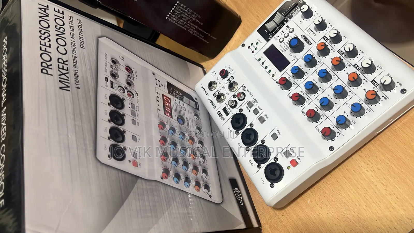 Professional Mixer Console 6-Channel Mixing Console Aux Paths Effect
