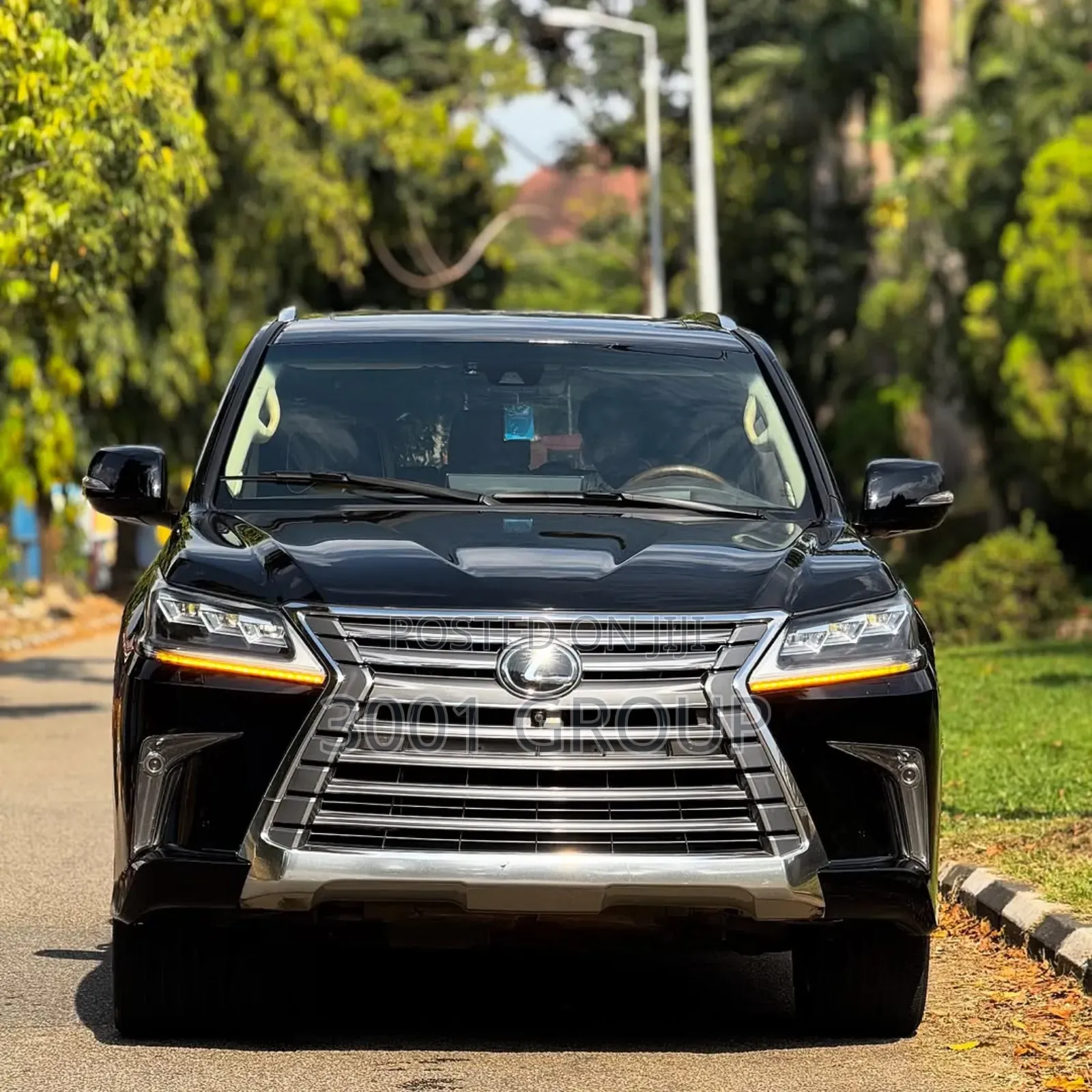 Lexus LX 570 (5 seats) AWD 2016 Black