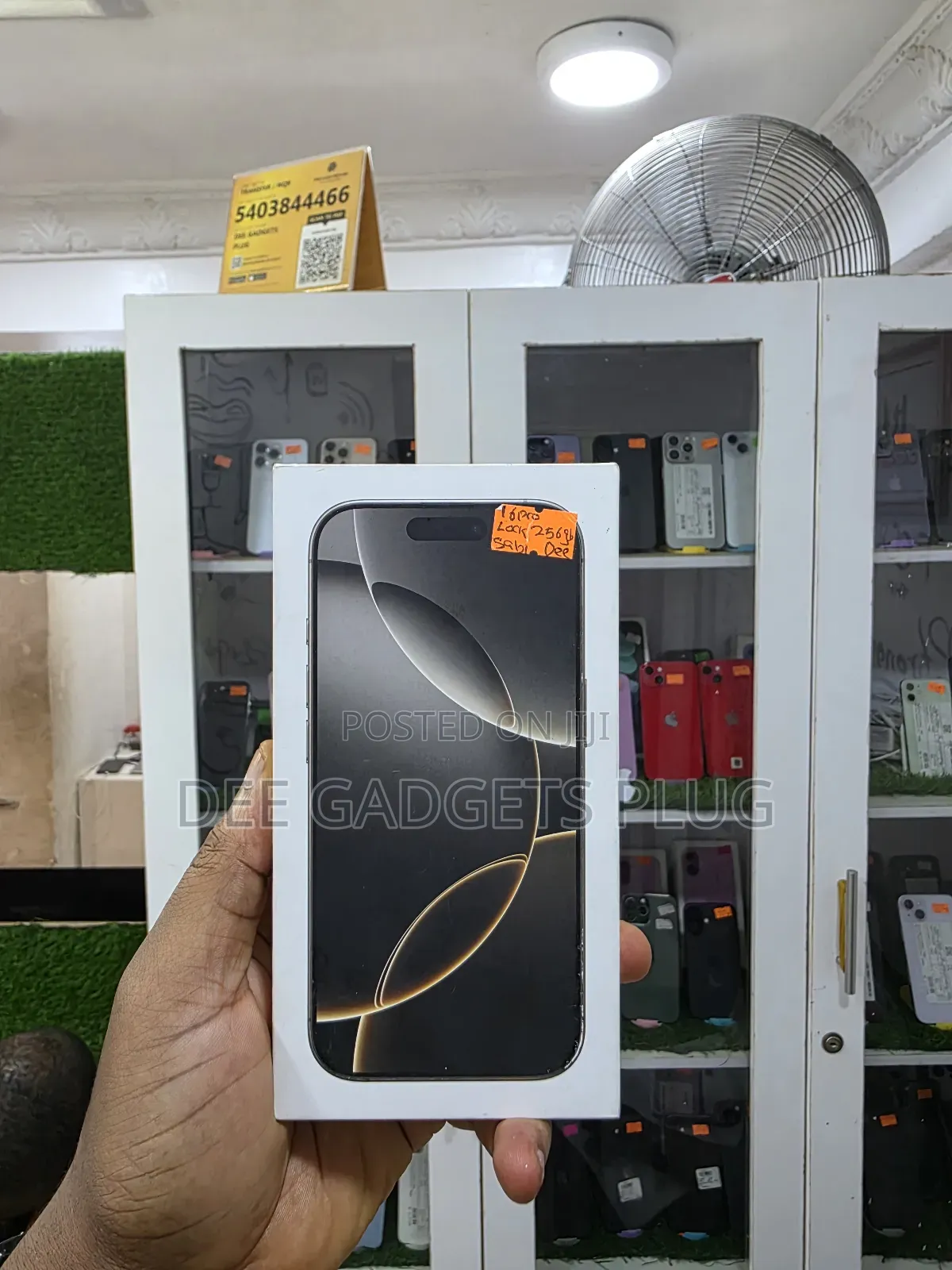 New Apple iPhone 16 Pro 256 GB