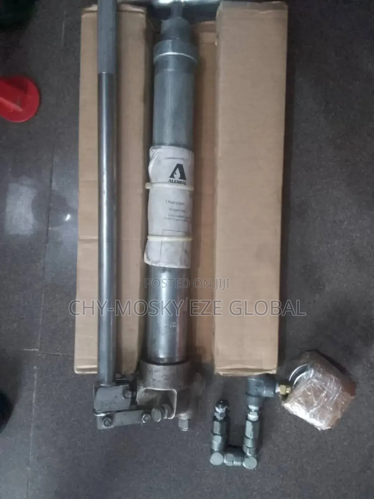 Alemite High Pressure Grease Gun