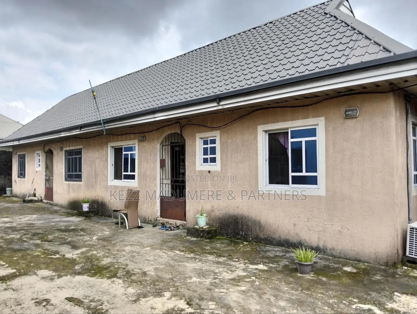 4bdrm Duplex in Diamond View Estate, Port-Harcourt for sale