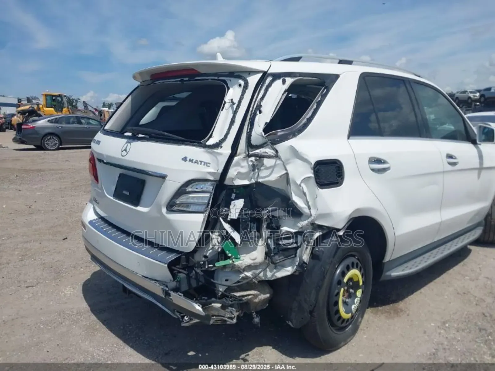 Ml350 2013 Rear Vent Glass Available