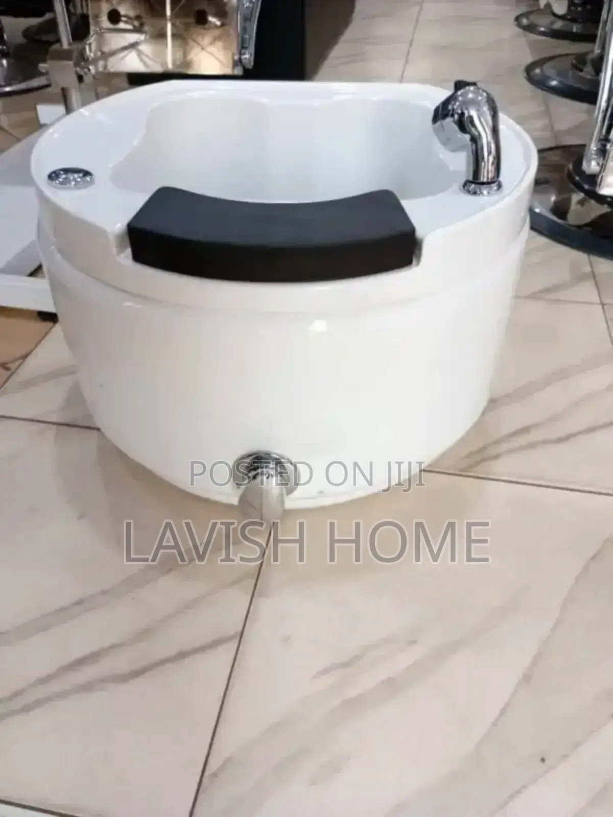 Quality Acrylic Pedicure Bowl With Led Lights.