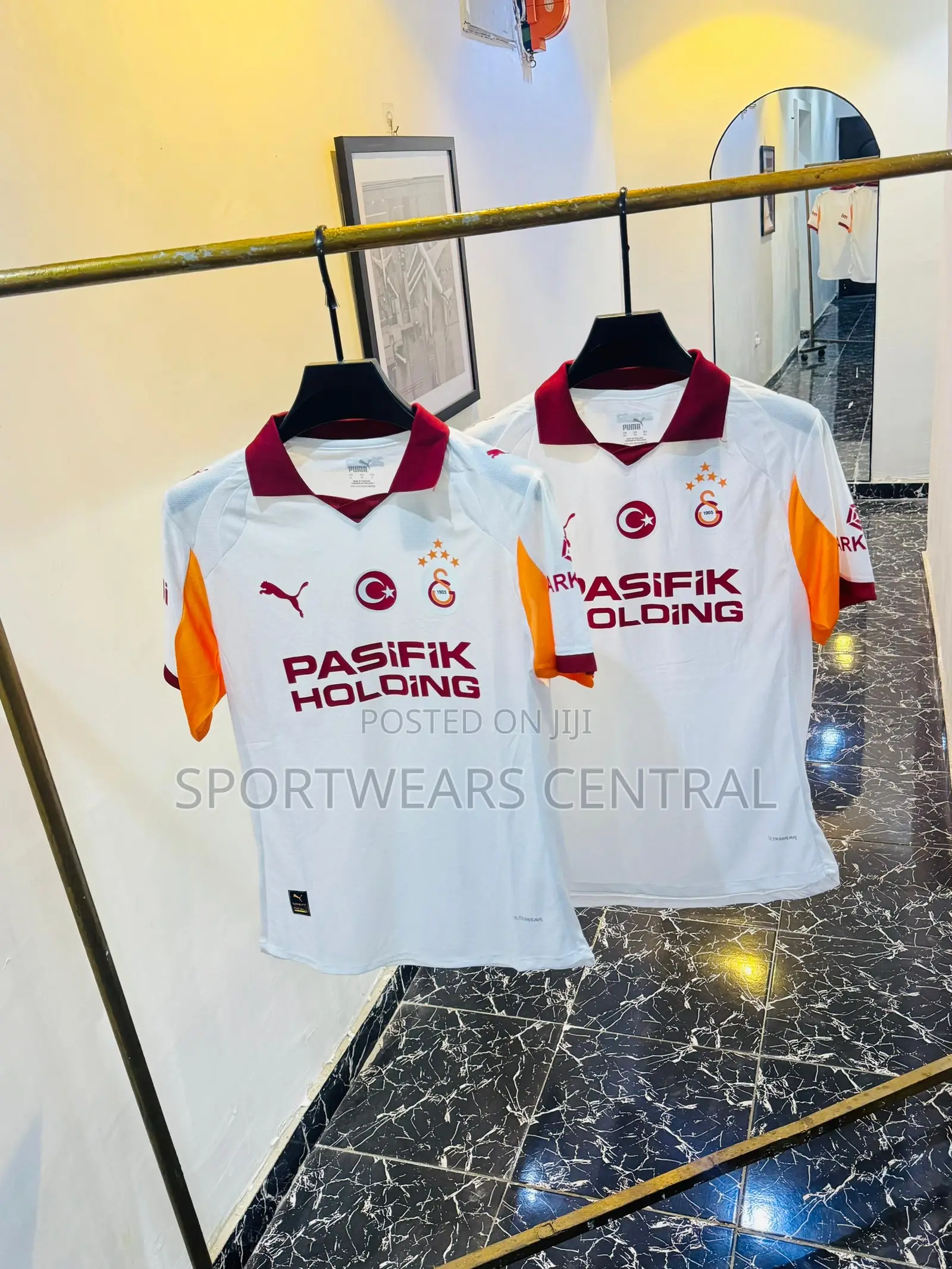 Victor Osimhen Club Galatasary Home and Away Kit