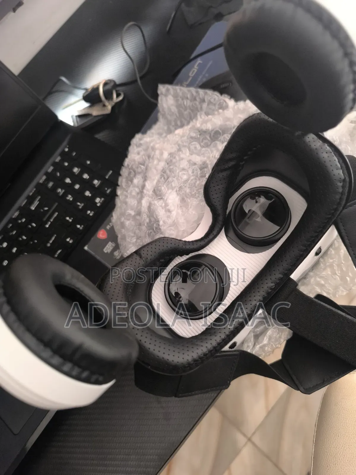3d Virtual Reality Game for Phone With Bluetooth Controller