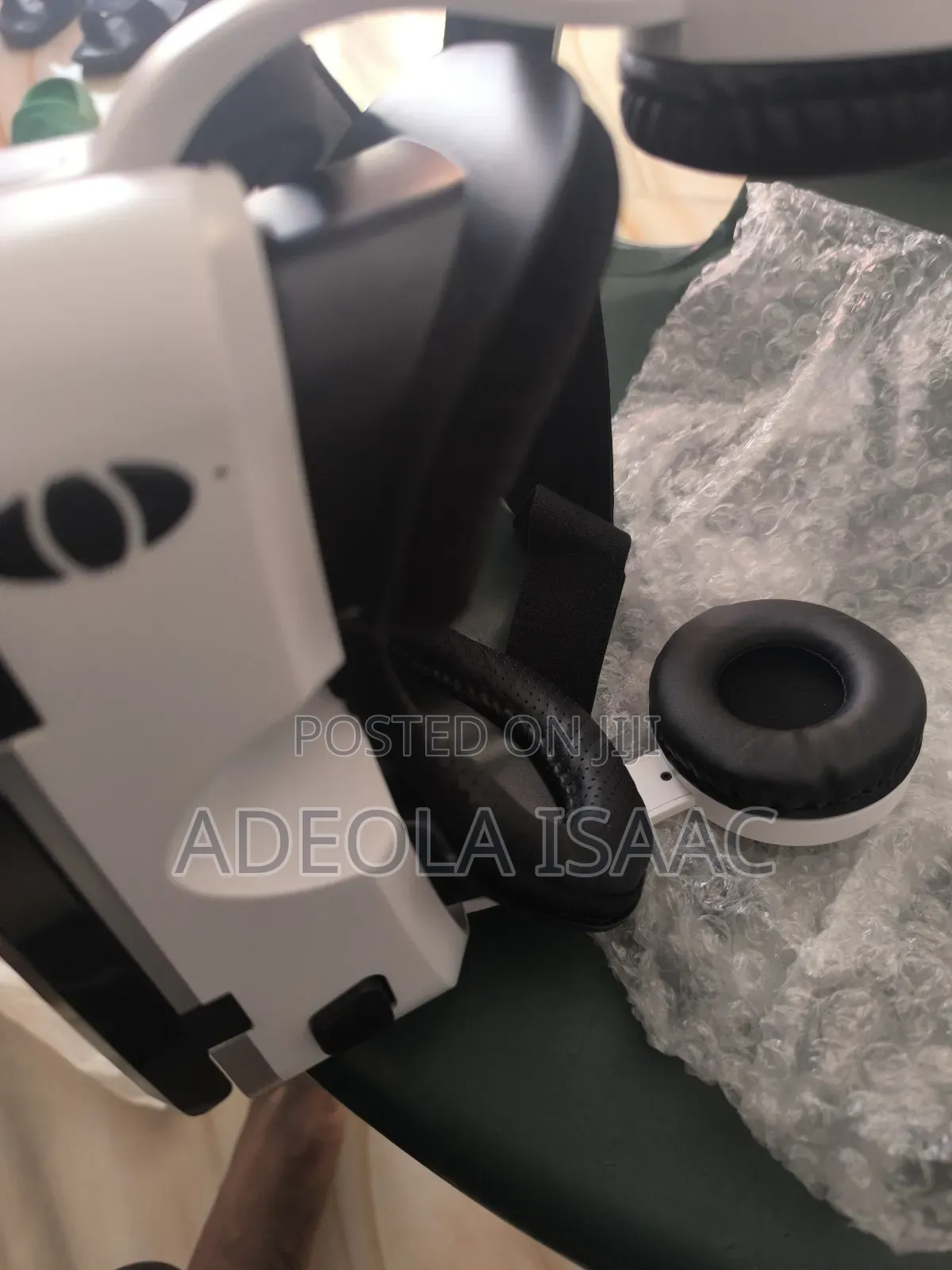 3d Virtual Reality Game for Phone With Bluetooth Controller