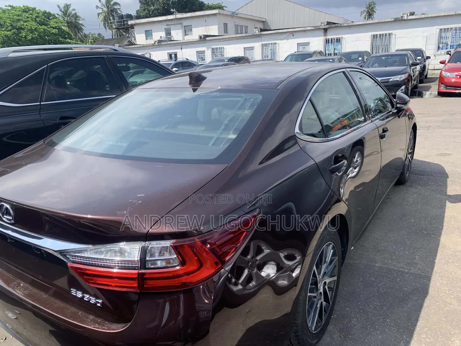 Lexus ES 2016 Brown