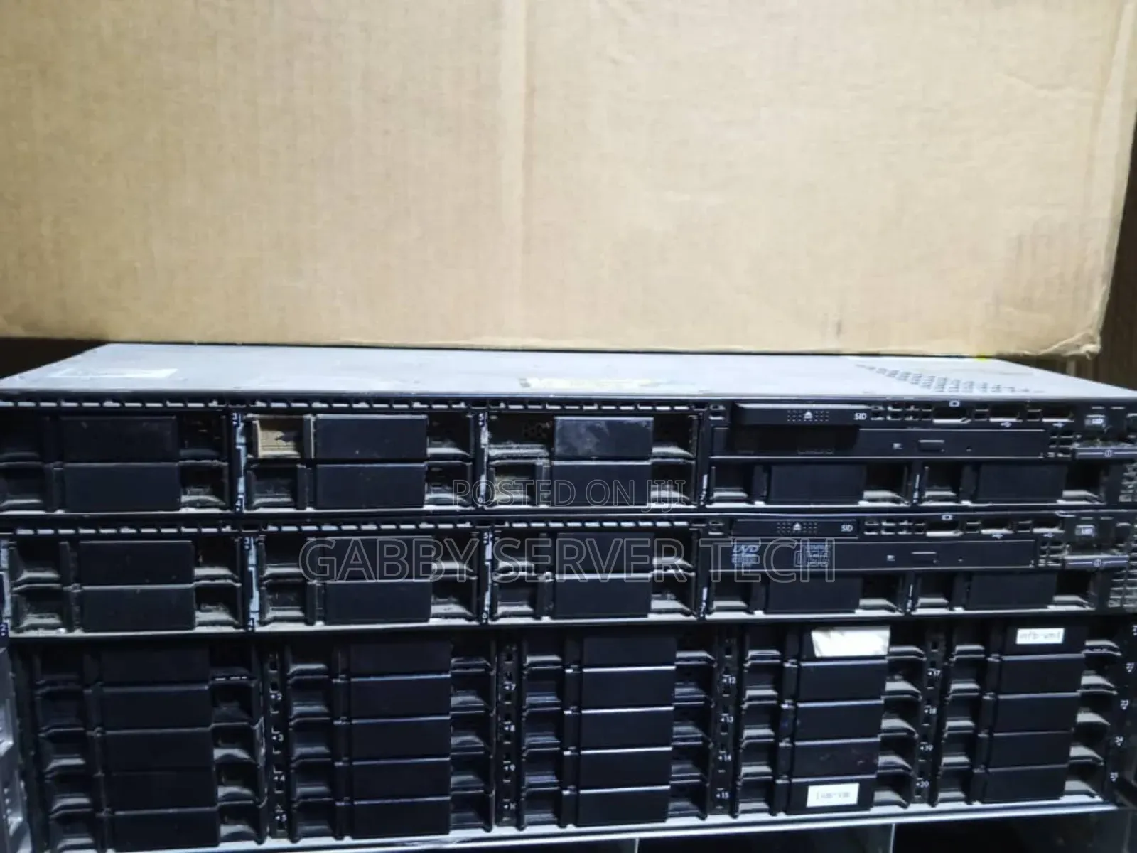 Server HP ProLiant DL380 Gen9 32GB Intel Xeon HDD+SSD 1T