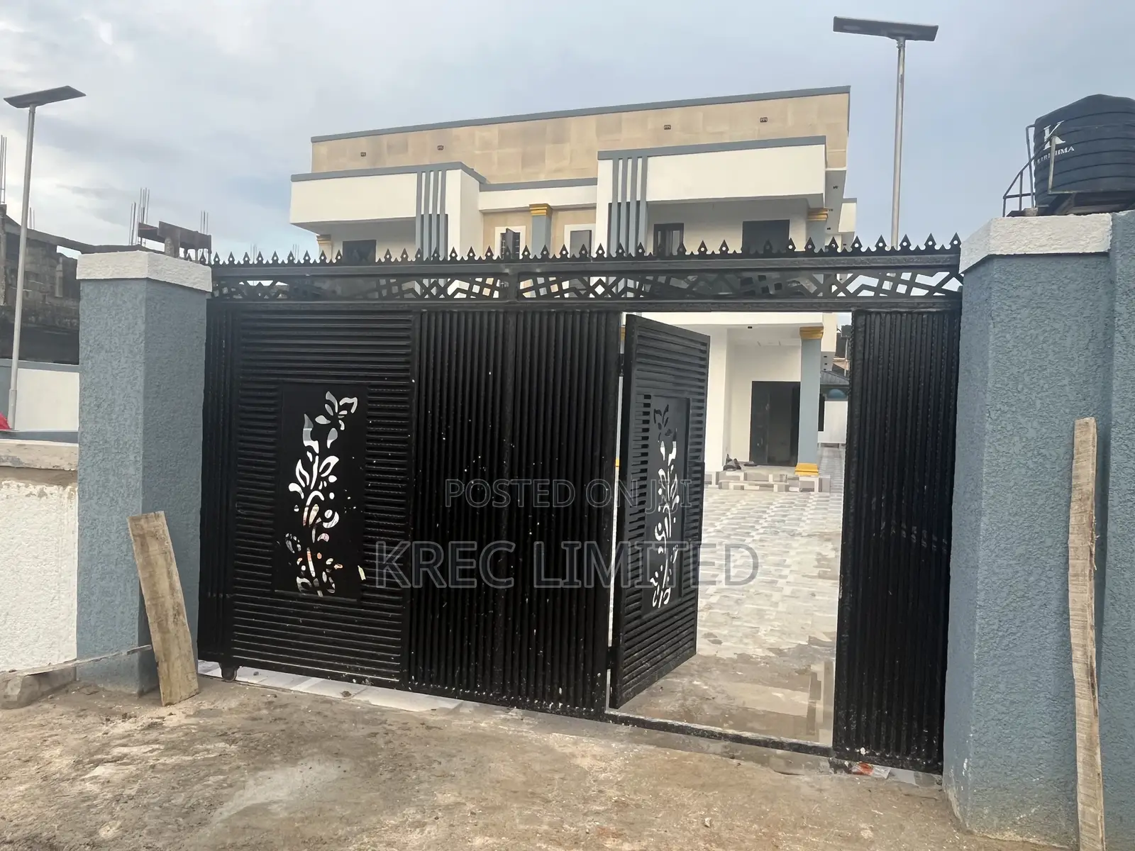 4bdrm Duplex in Obirikwere Flyover for sale
