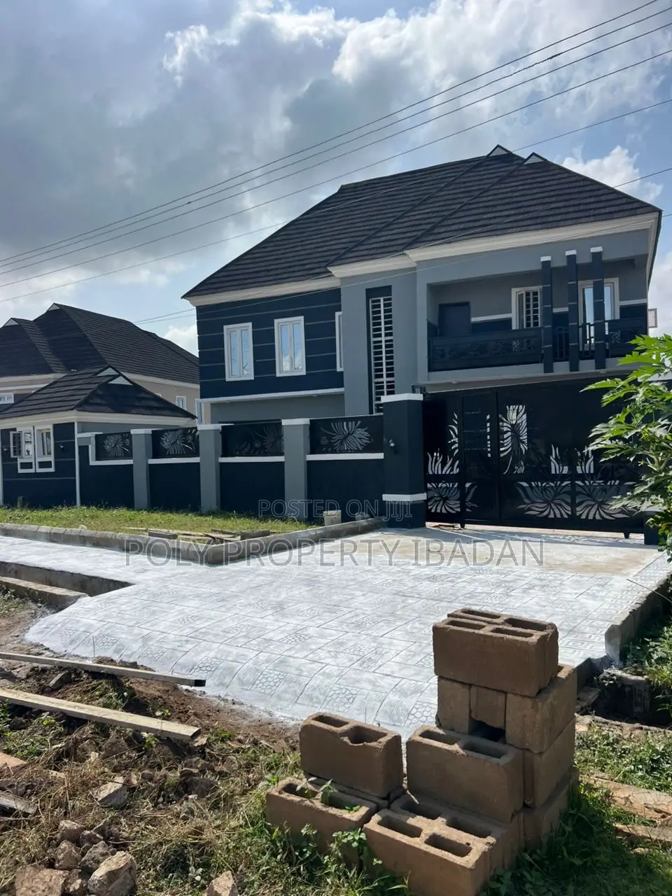 5bdrm Duplex in Airforce Abake, Ibadan for sale