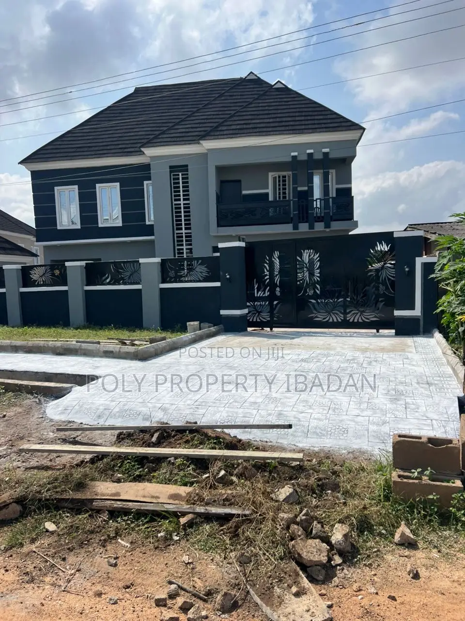 5bdrm Duplex in Airforce Abake, Ibadan for sale