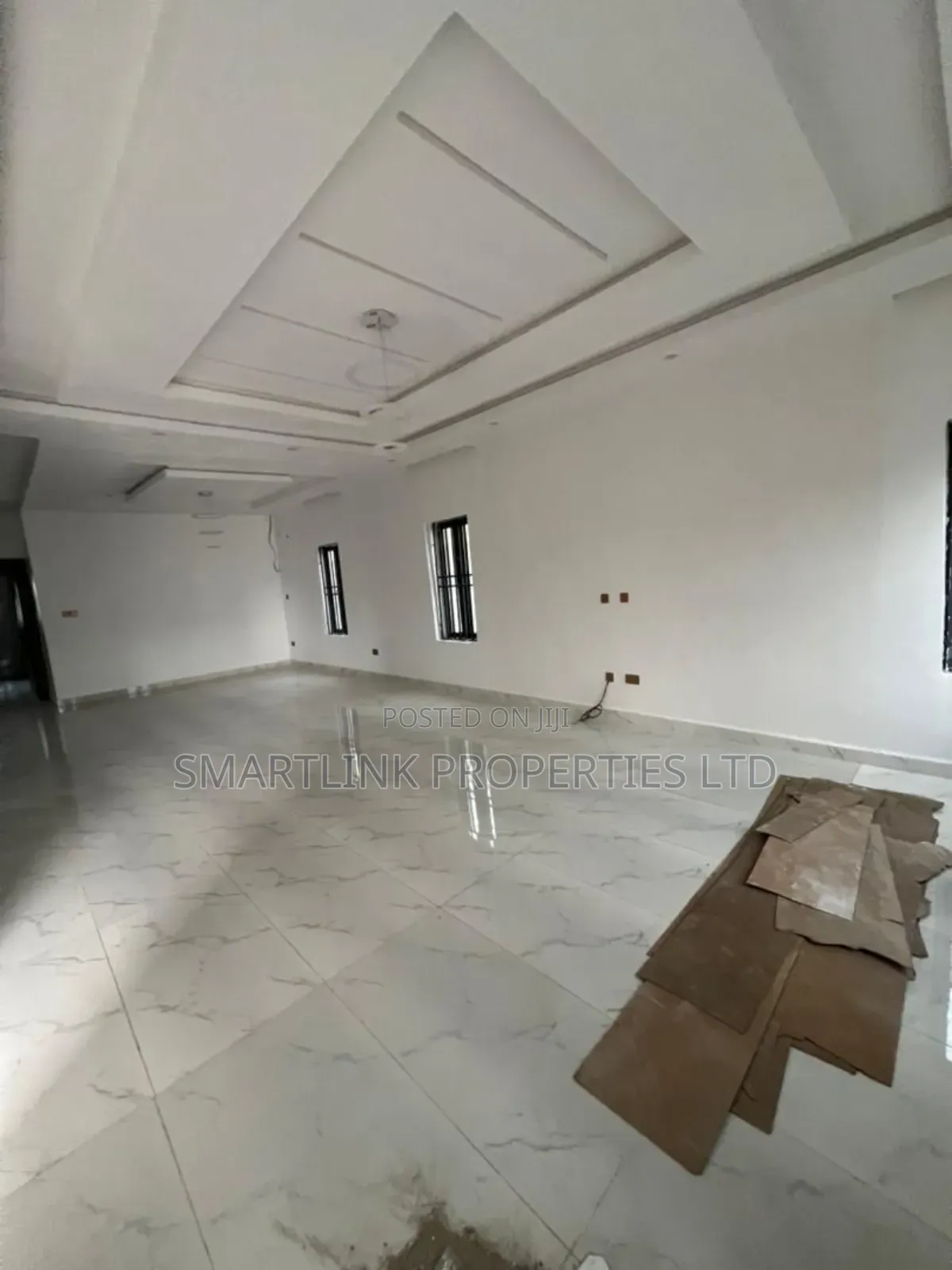 4bdrm Duplex in Guzape District for sale