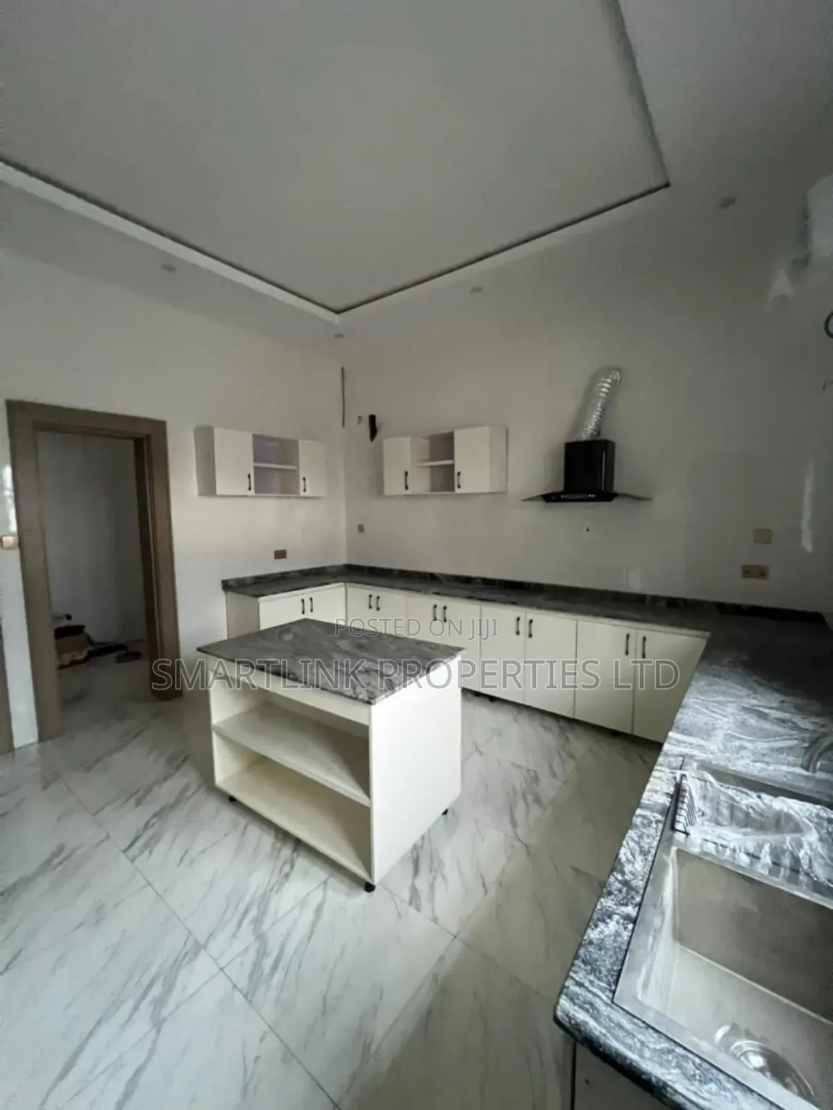 4bdrm Duplex in Guzape District for sale