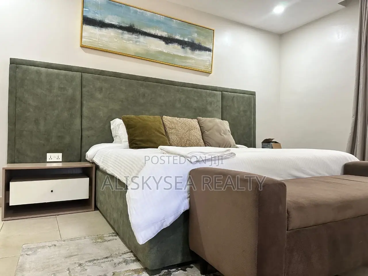 Spacious 2-Bedroom Flat in Prime Vi