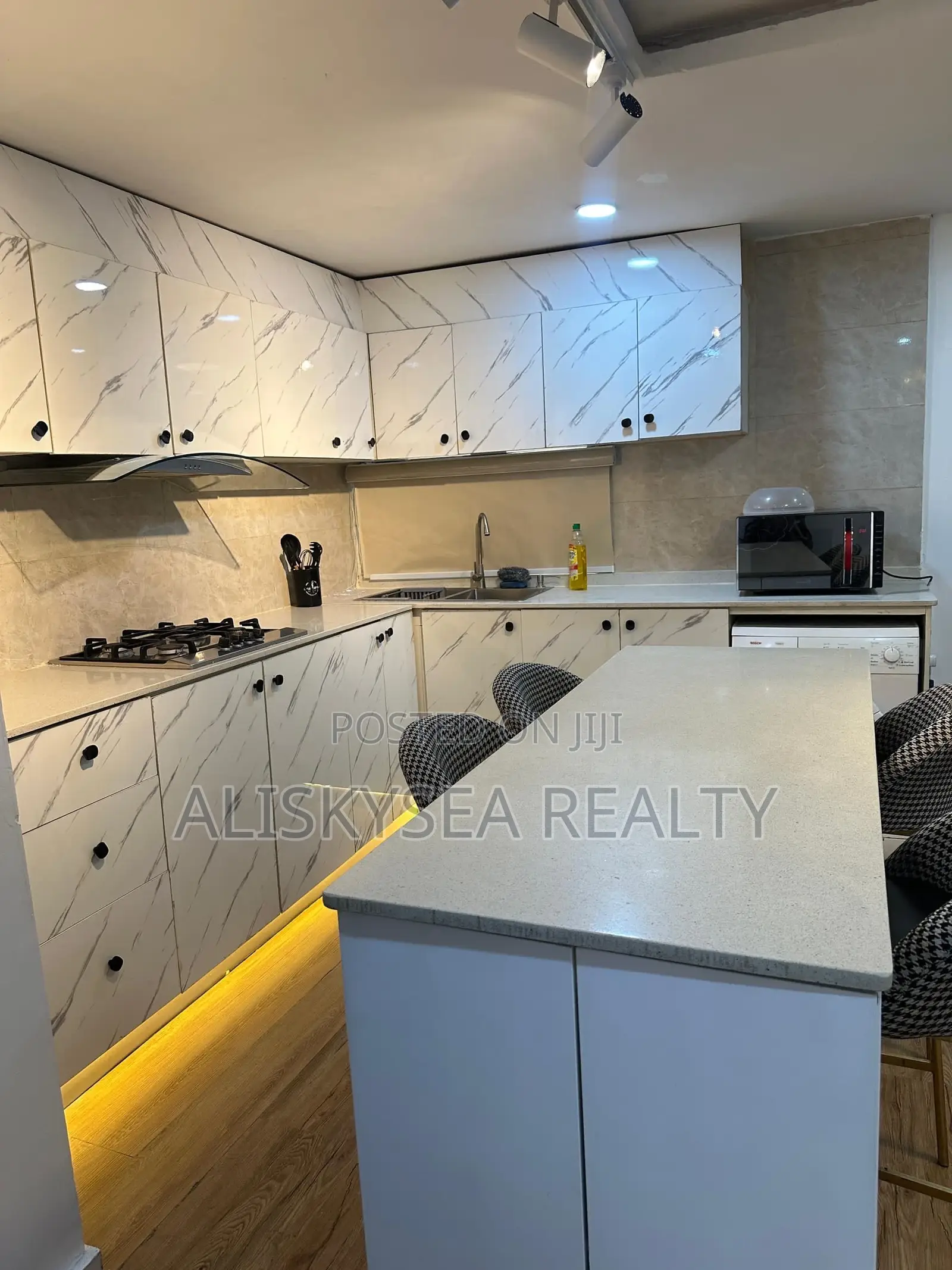 Spacious 2-Bedroom Flat in Prime Vi