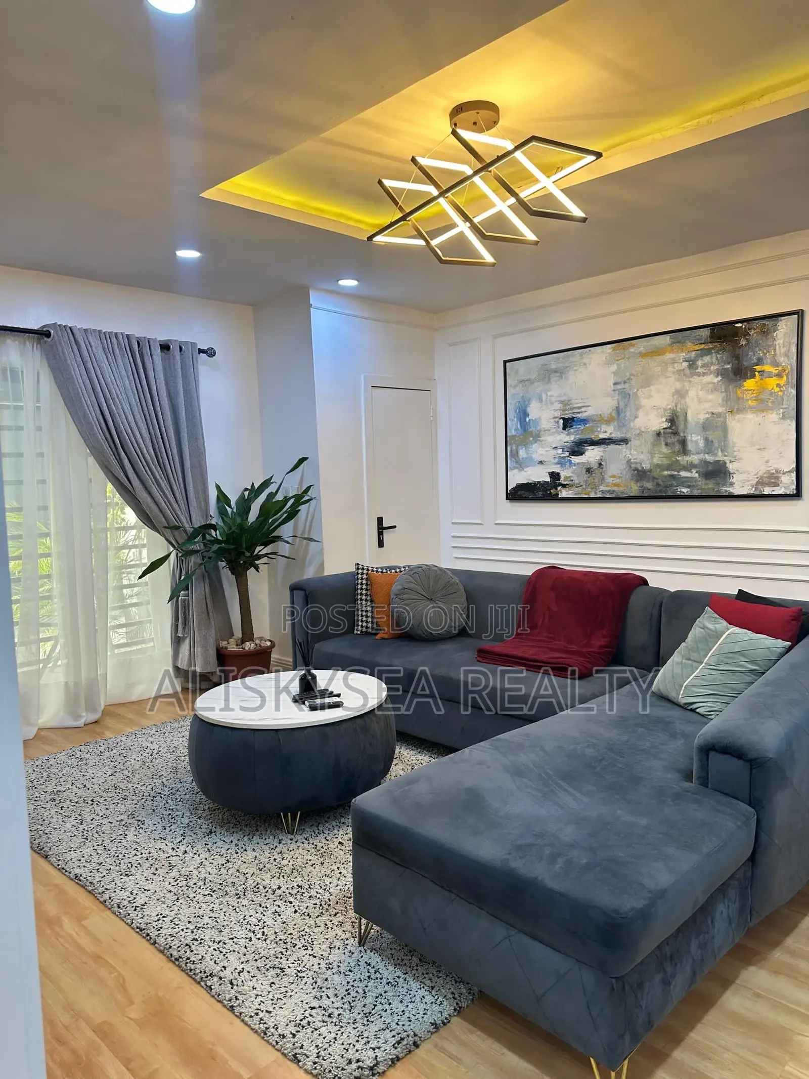 Spacious 2-Bedroom Flat in Prime Vi