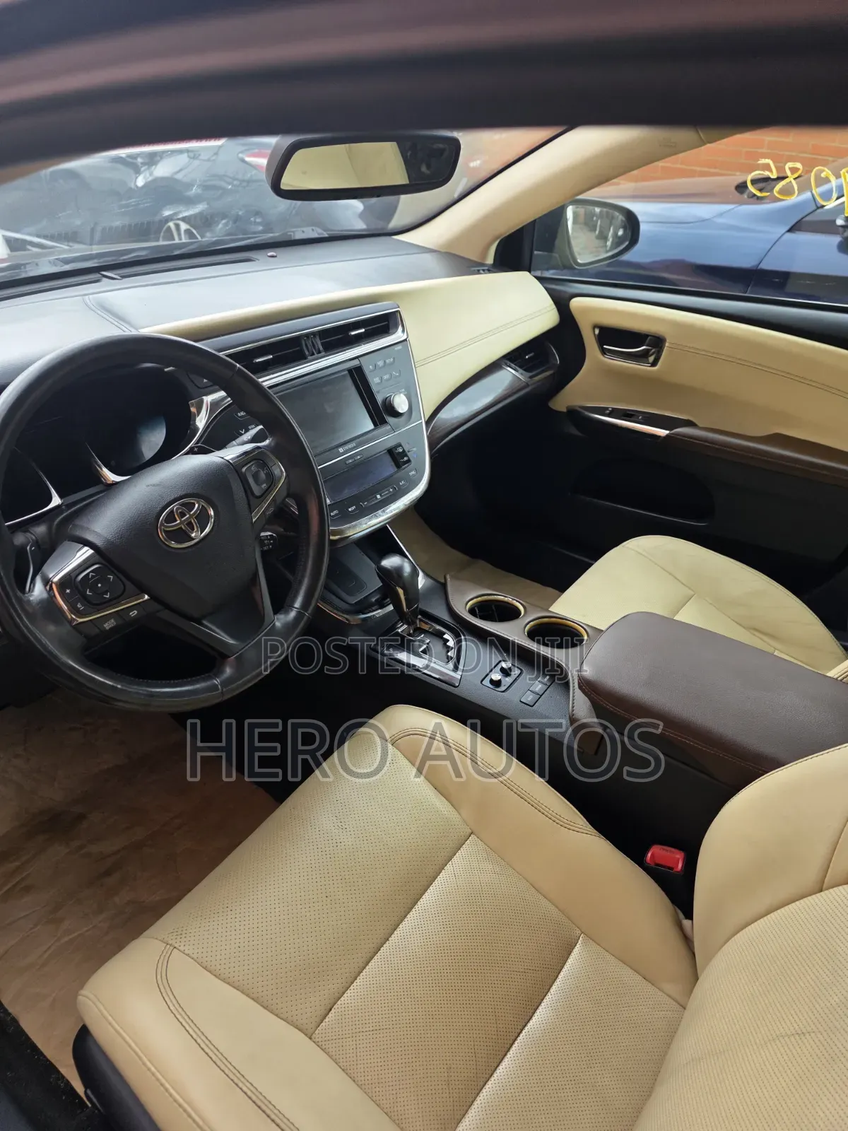 Toyota Avalon Limited 4dr Sedan (3.5L 6cyl 6A) 2015 Burgundy