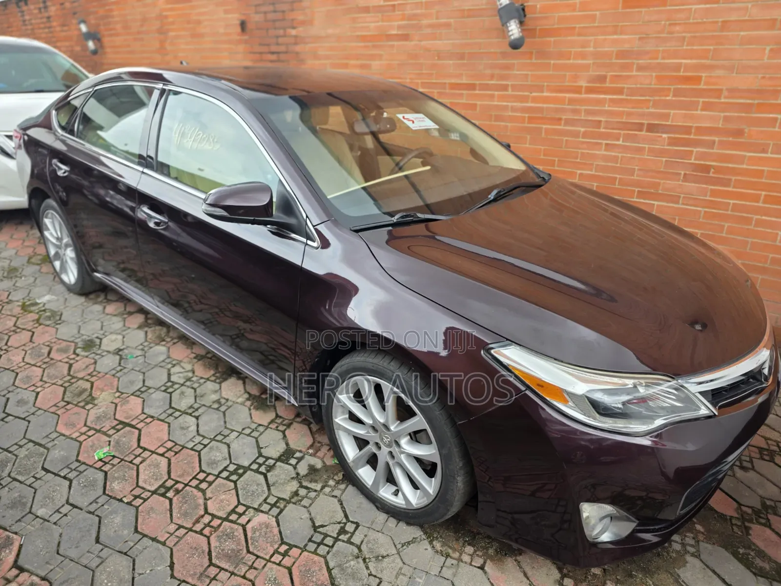 Toyota Avalon Limited 4dr Sedan (3.5L 6cyl 6A) 2015 Burgundy
