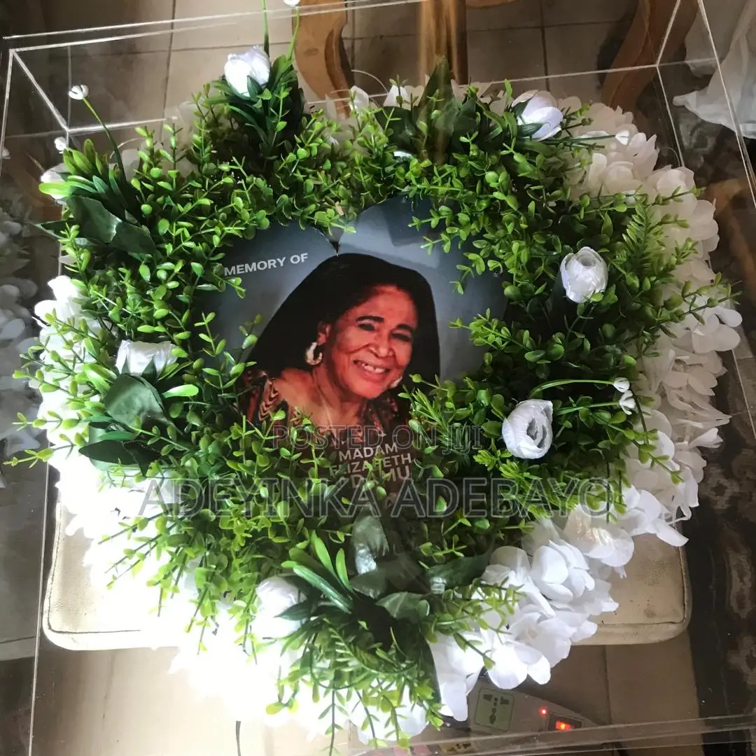 Customized Wreath With Messages And Photos