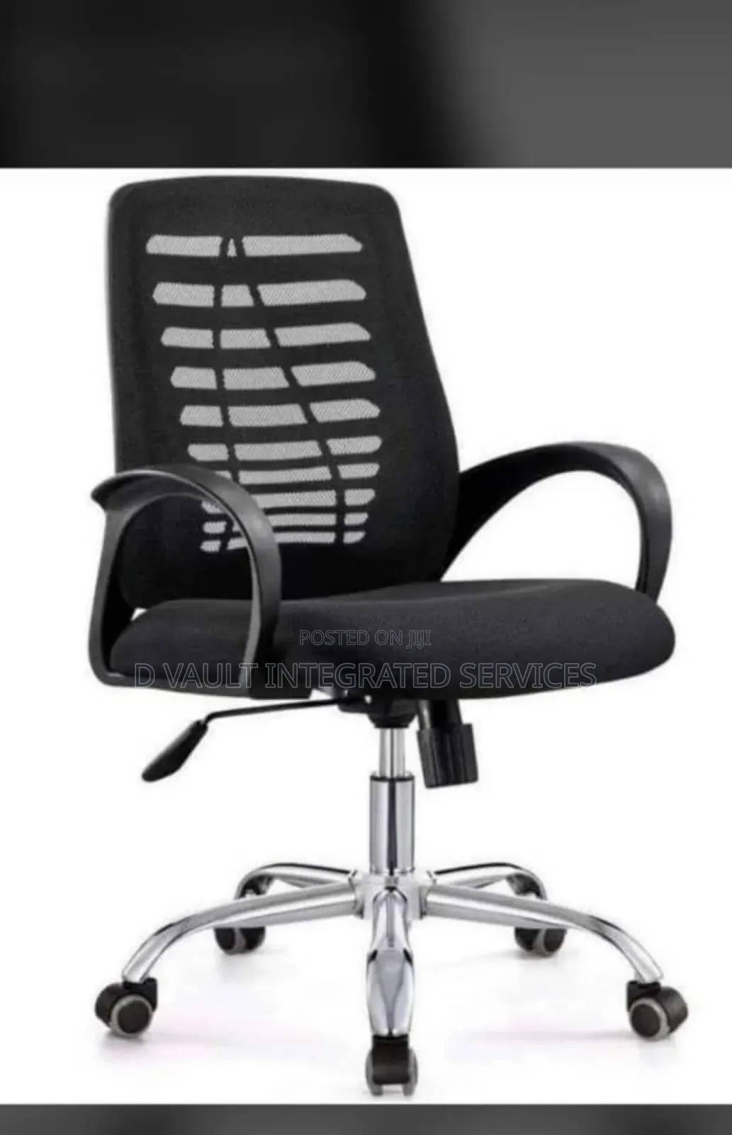 Office Chair/Swivel Chair.