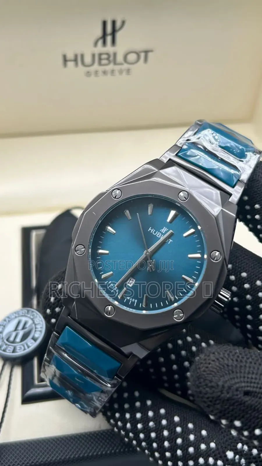 Exclusive Quality Hublot Geneve Battery Powered Chain Watch