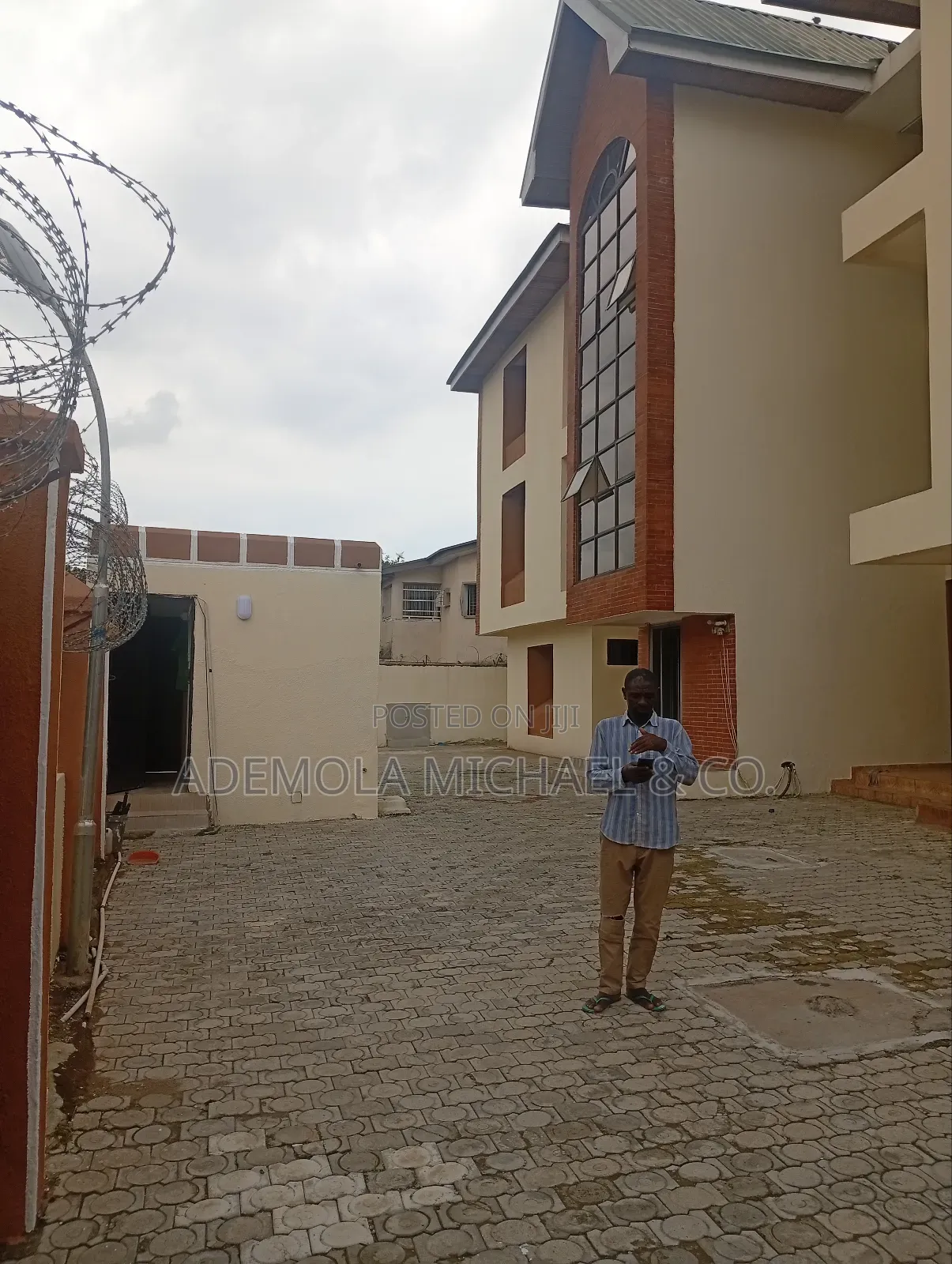 3bdrm Block of Flats in Maitama District for rent
