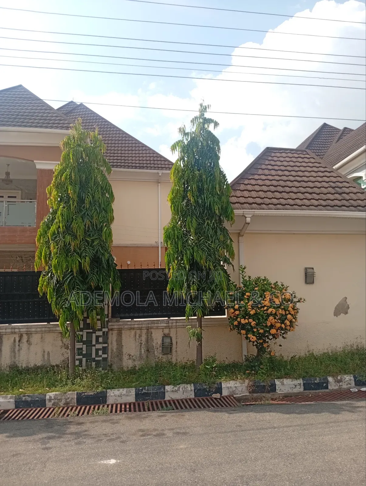 5bdrm Duplex in Mab Global Estate, Gwarinpa for rent