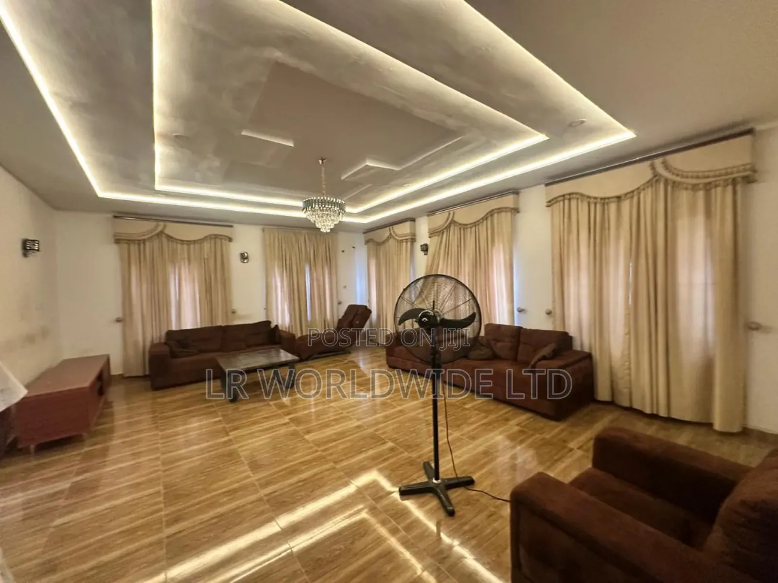 5bdrm Duplex in Lugbe District for sale