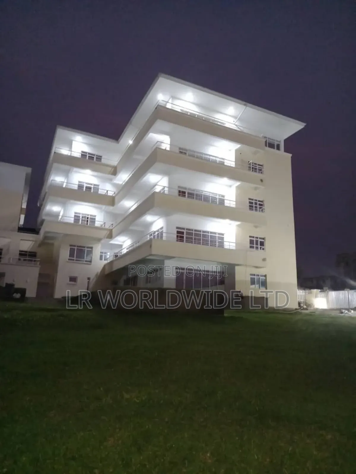 20bdrm Block of Flats in Guzape District for sale