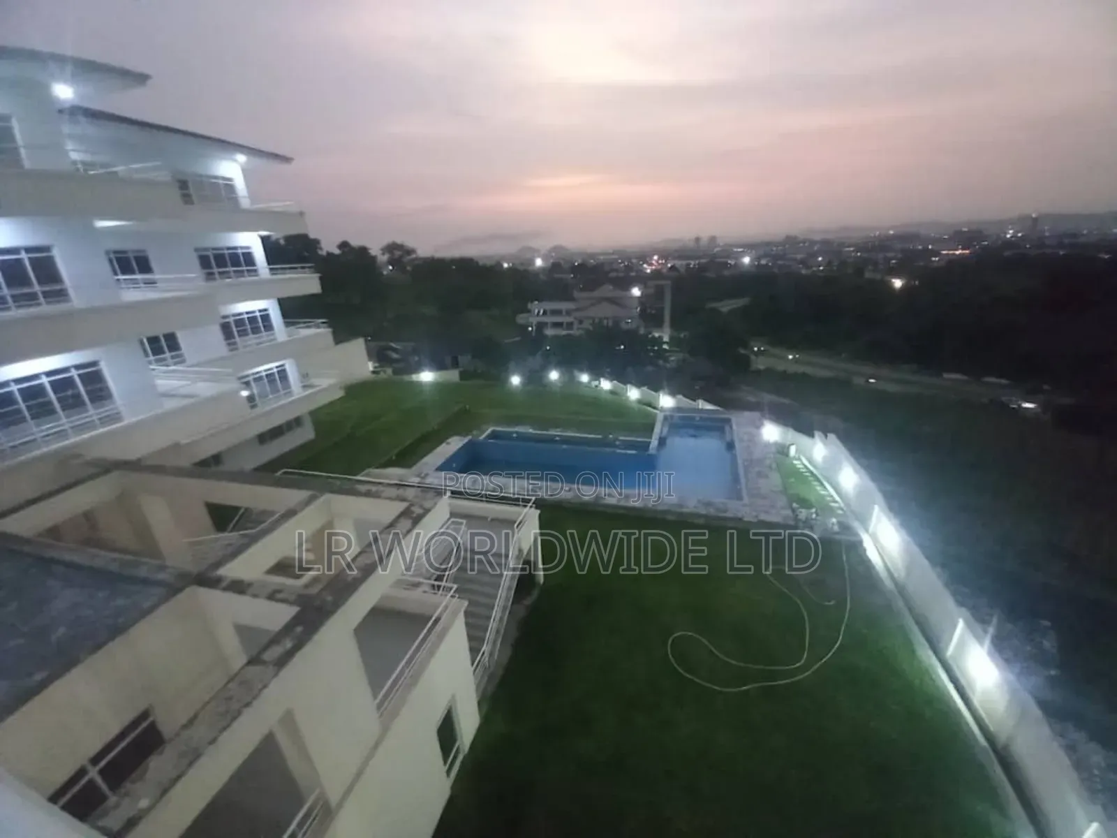 20bdrm Block of Flats in Guzape District for sale