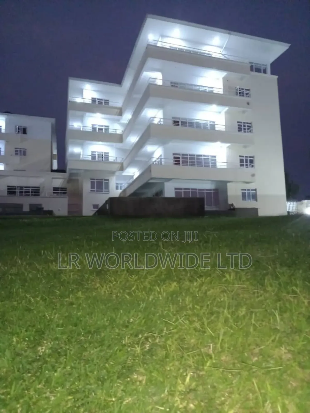 20bdrm Block of Flats in Guzape District for sale
