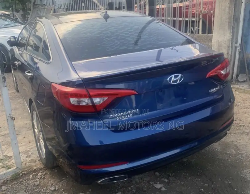 Hyundai Sonata Limited Sedan FWD (2.4L 4cyl 6A) 2016 Blue