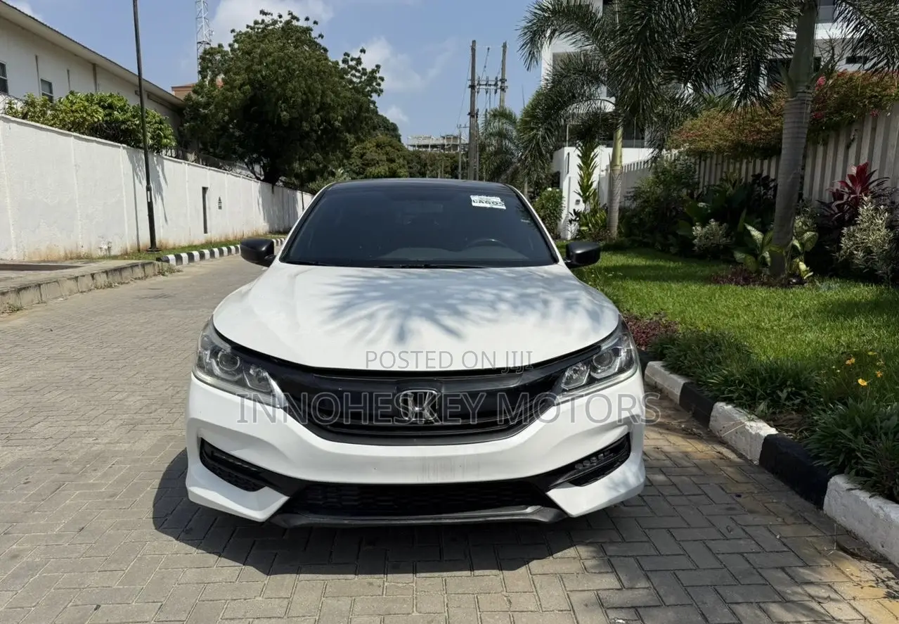 Honda Accord Sport 4dr Sedan FWD (2.4L 4cyl 2A) 2016 White