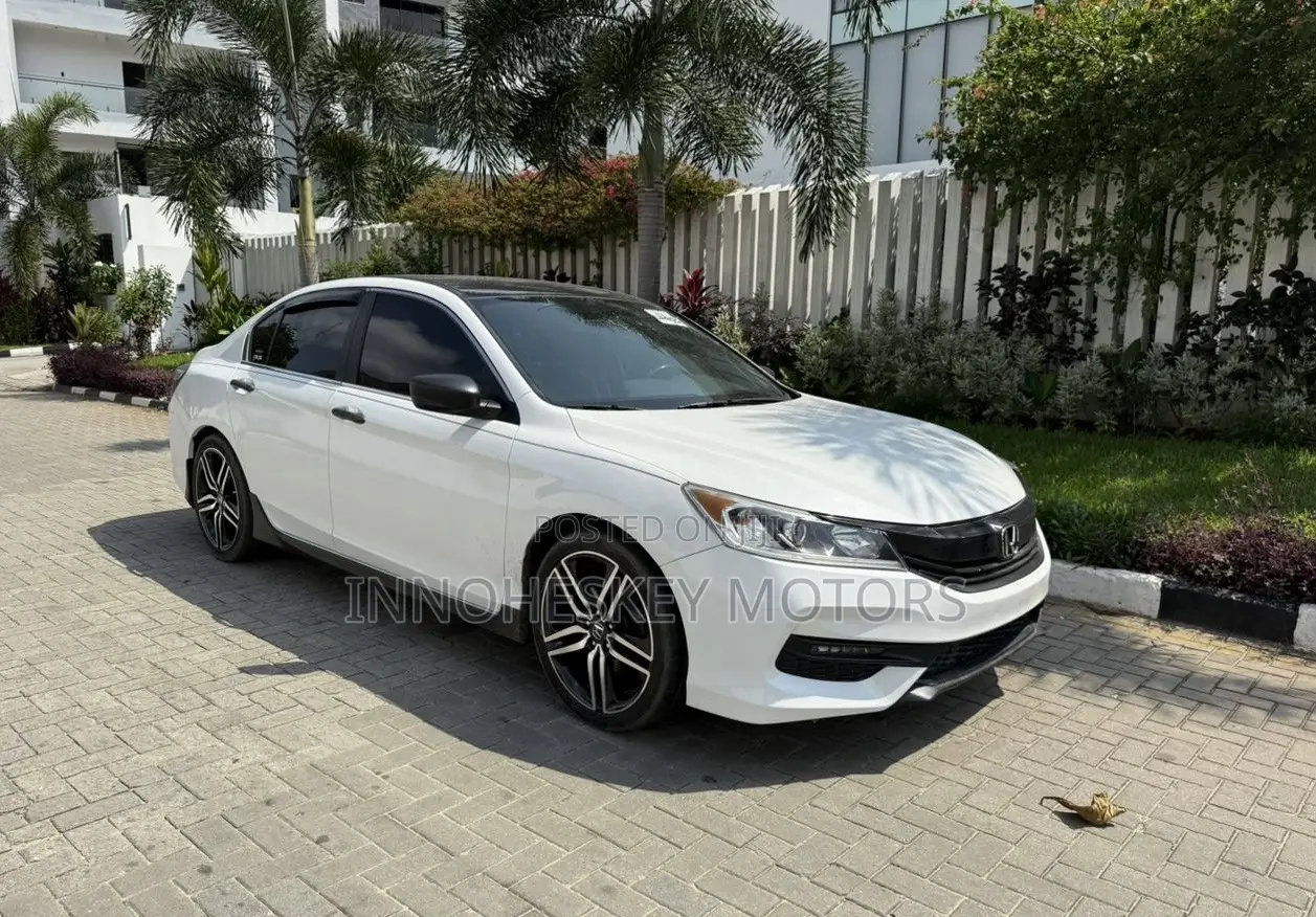 Honda Accord Sport 4dr Sedan FWD (2.4L 4cyl 2A) 2016 White
