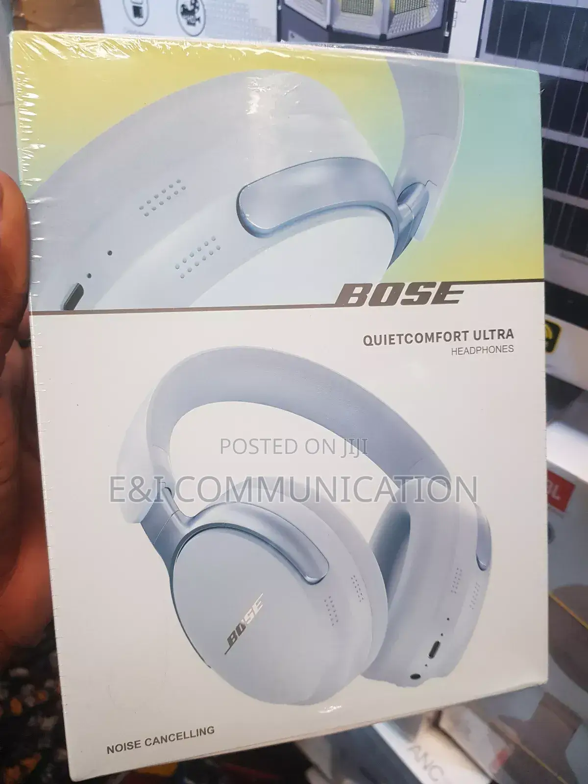 Bose, Quiet Comfort Ultra Headphone.
