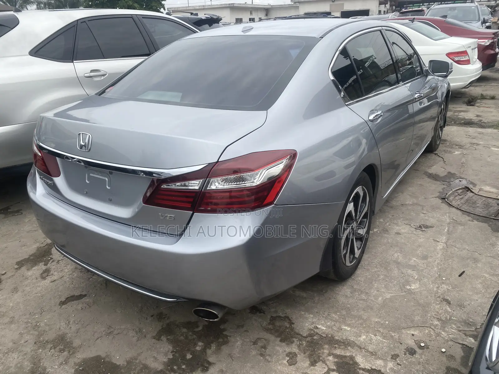 Honda Accord EX-L V6 4dr Sedan FWD (3.5L 6cyl 6A) 2017 Silver