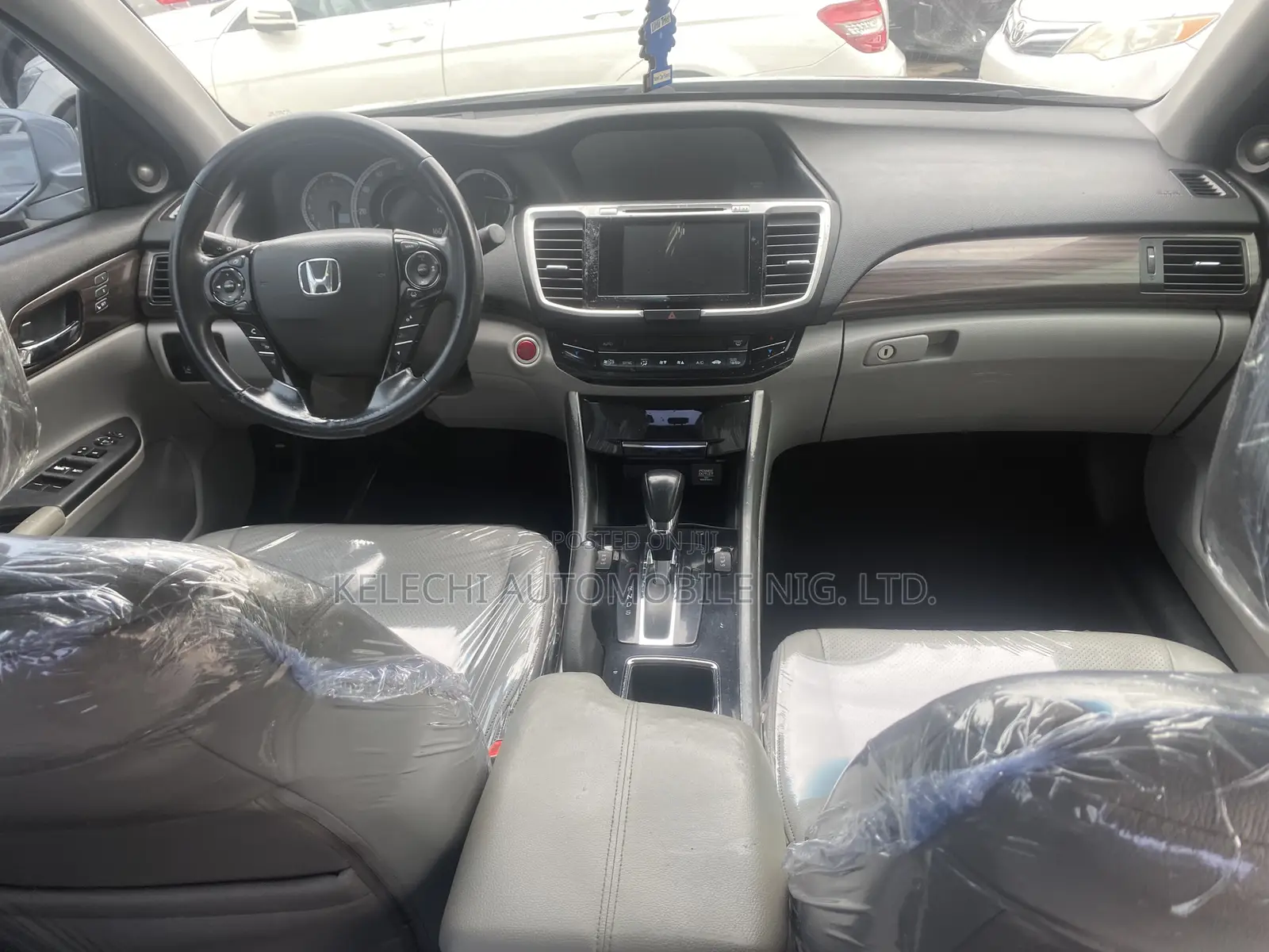 Honda Accord EX-L V6 4dr Sedan FWD (3.5L 6cyl 6A) 2017 Silver