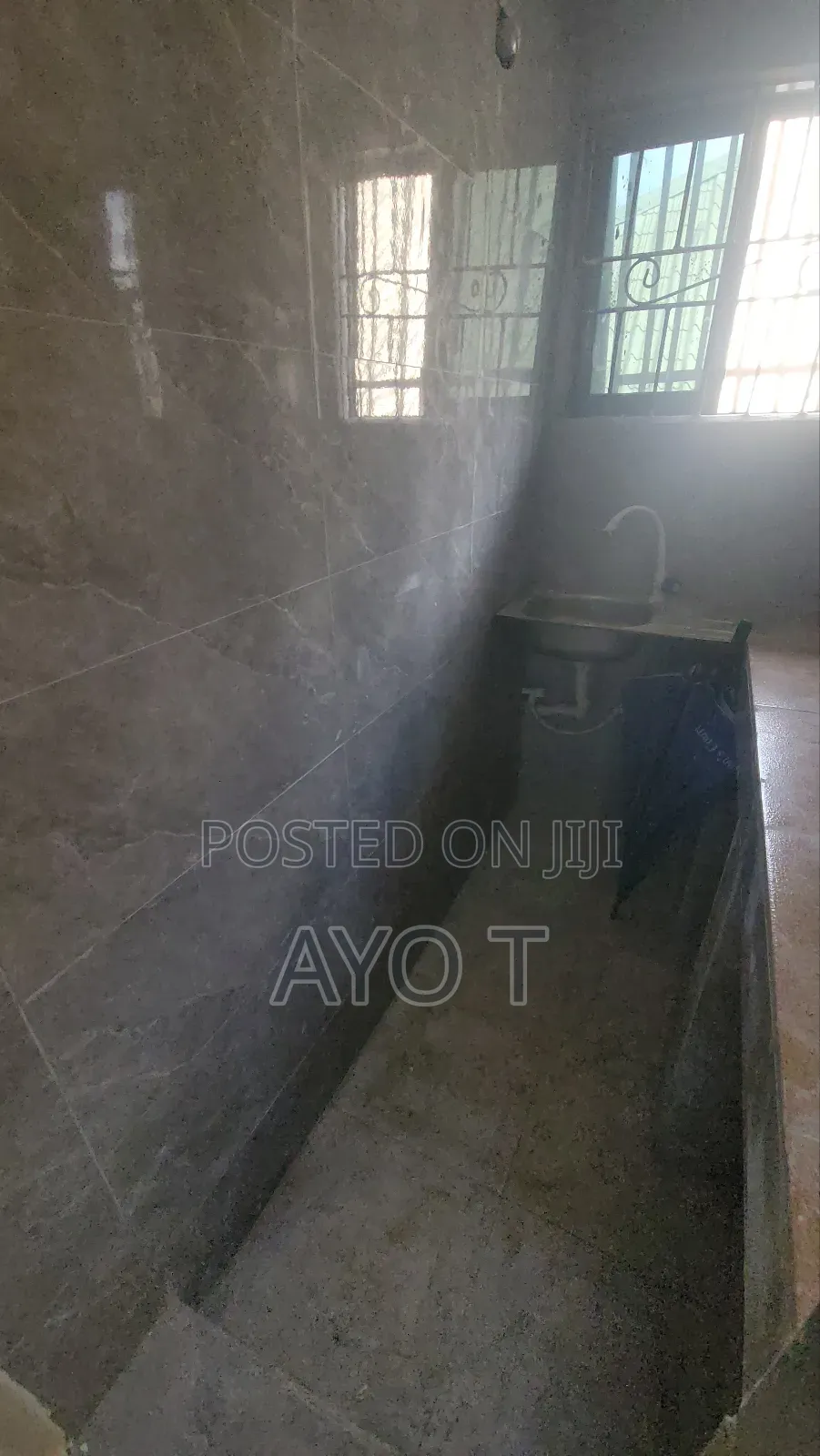 Studio Apartment in Bariga for rent