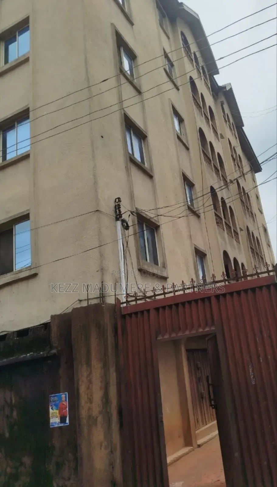 20bdrm Block of Flats in Powerline , Aba , for sale