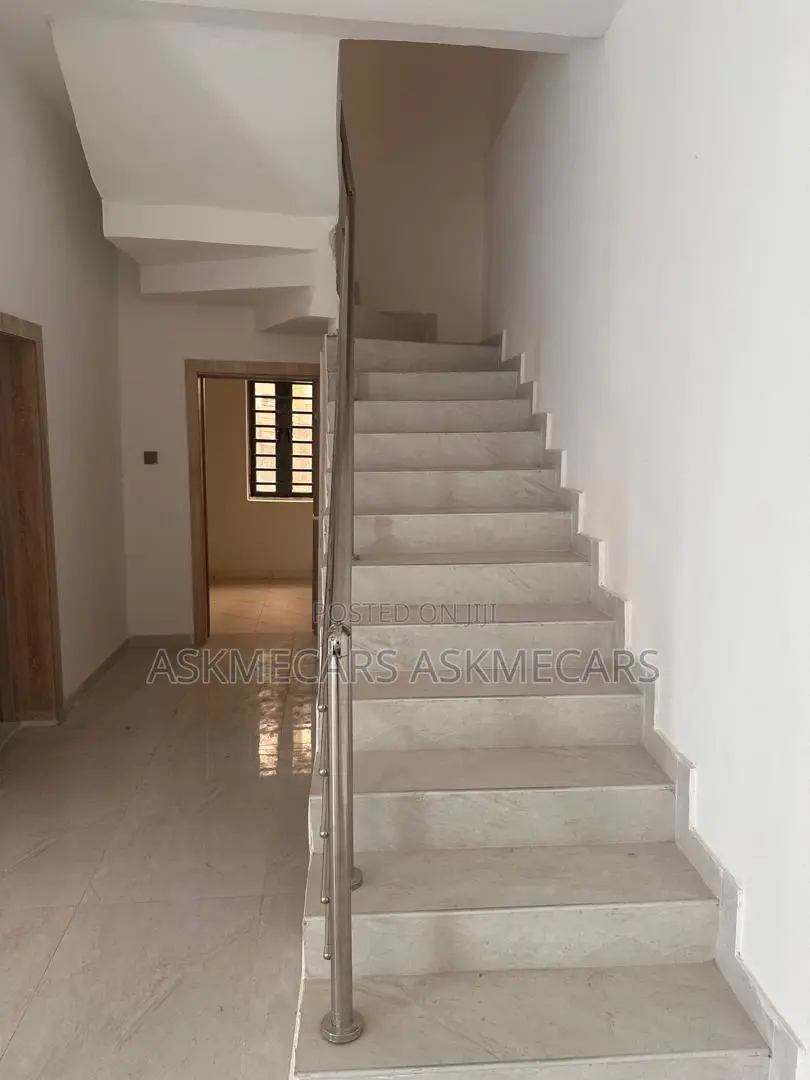 4bdrm Duplex in Adesanya, Ajah for rent