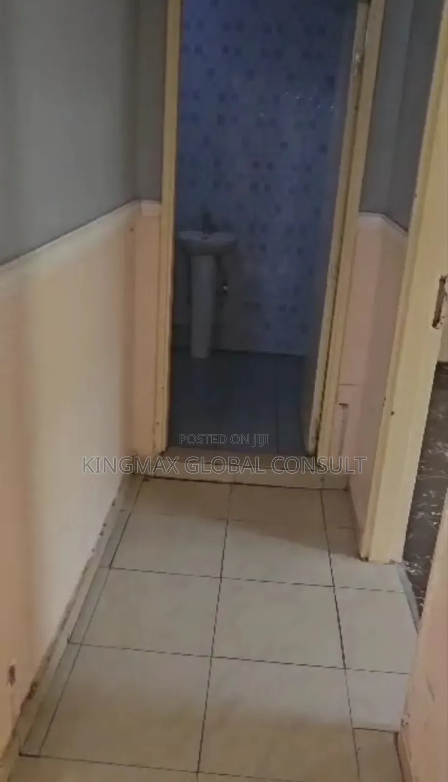 1bdrm Block of Flats in Wuse Zone Abuja for sale