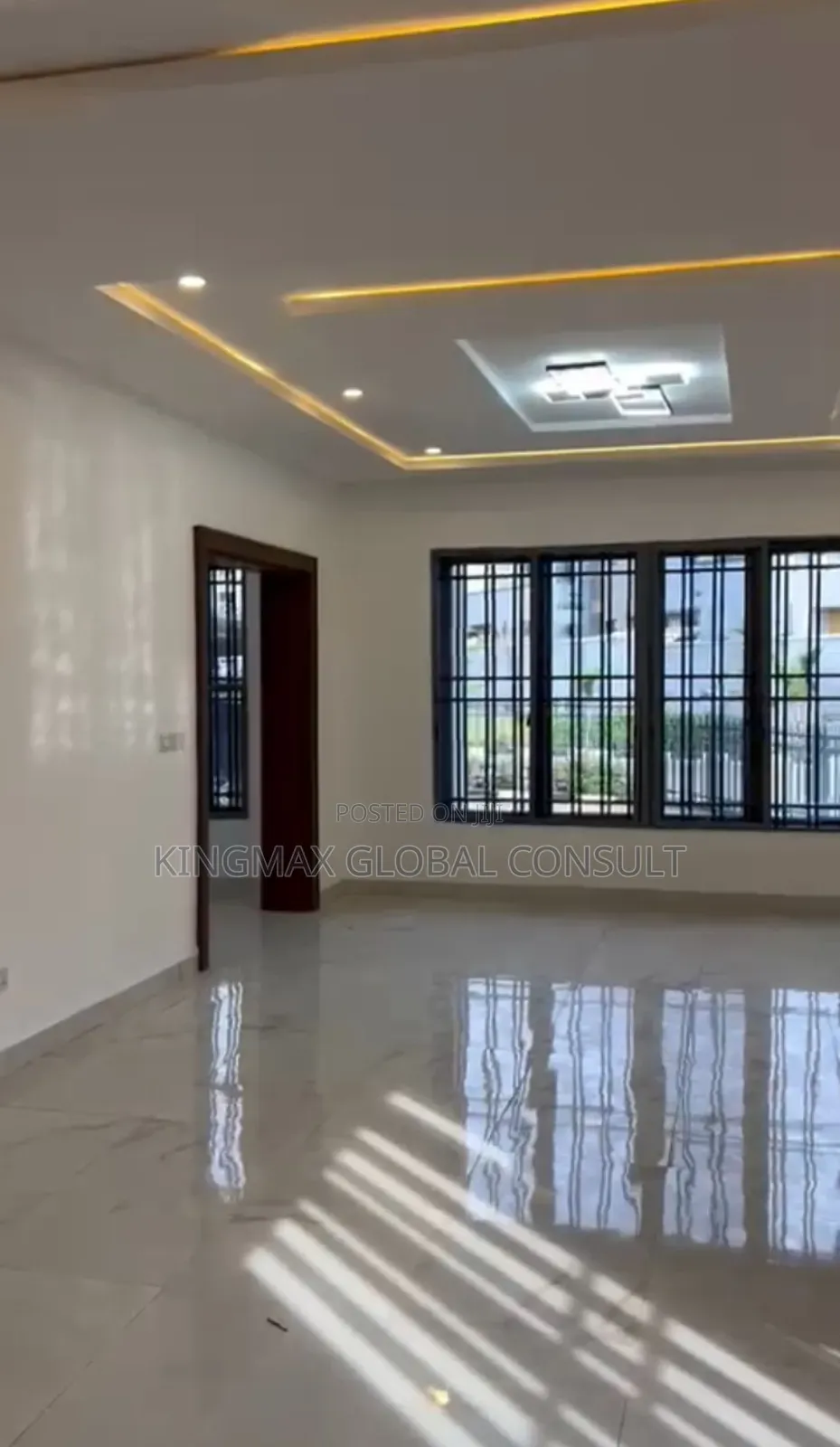 5bdrm Mansion in Wuye Abuja for sale