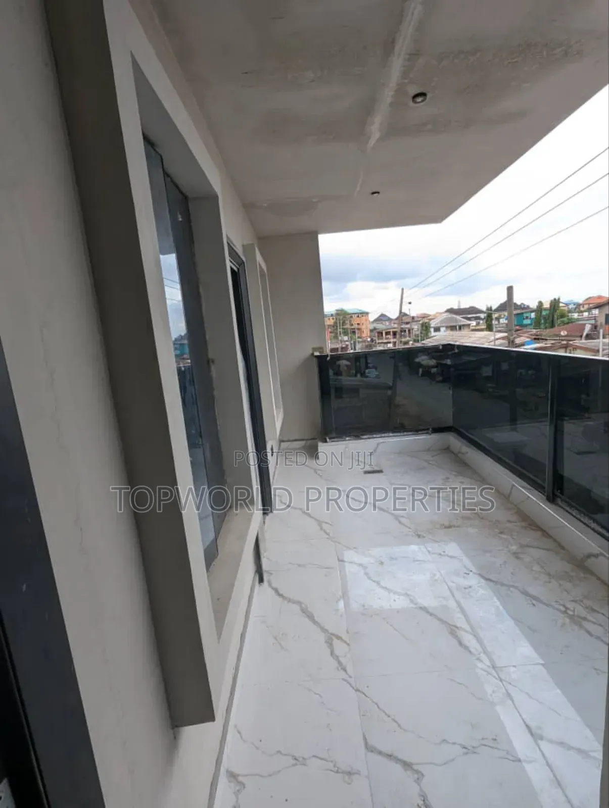 4bdrm Duplex in Within College Road for sale