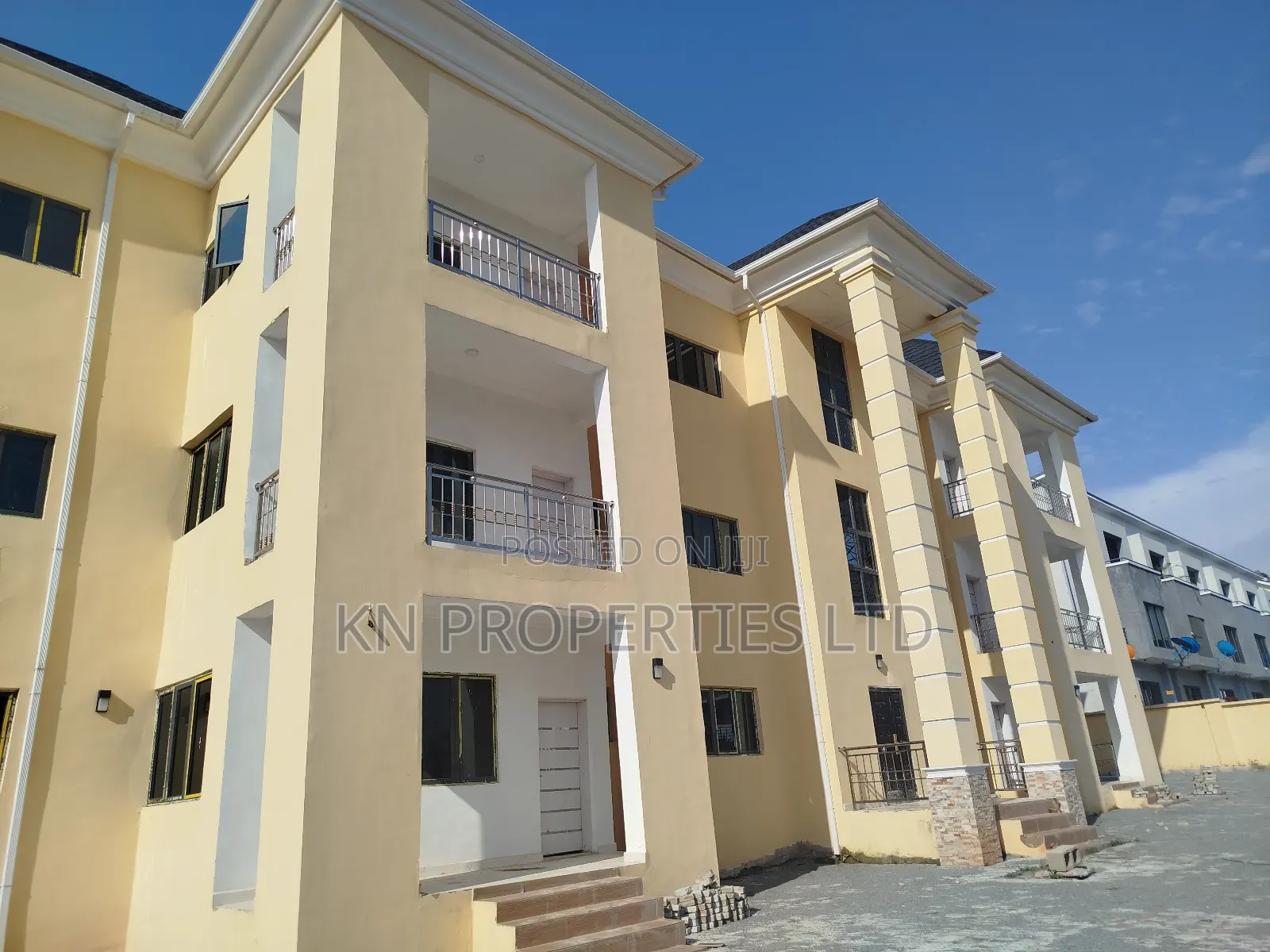 3bdrm Apartment in Newly Built +Bq, Guzape District for rent