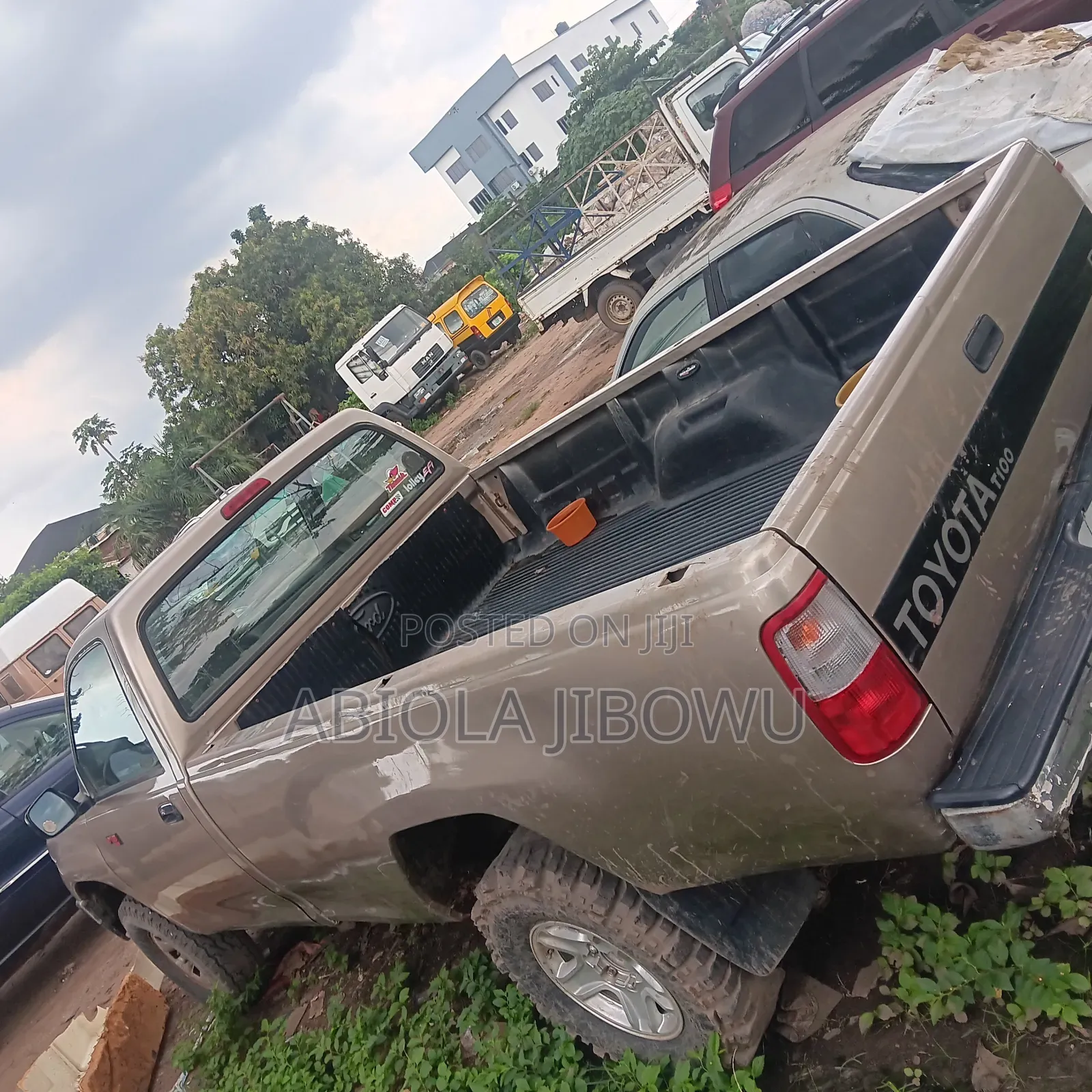 Toyota Tacoma Base 4x4 Regular Cab 1995 Gold