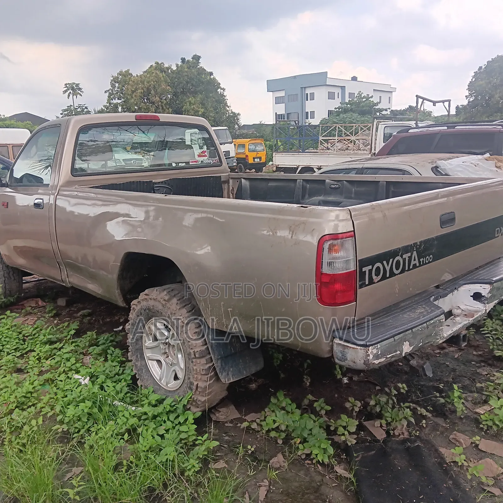 Toyota Tacoma Base 4x4 Regular Cab 1995 Gold