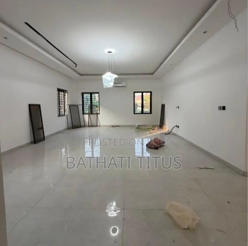 7bdrm Duplex in Asokoro for sale
